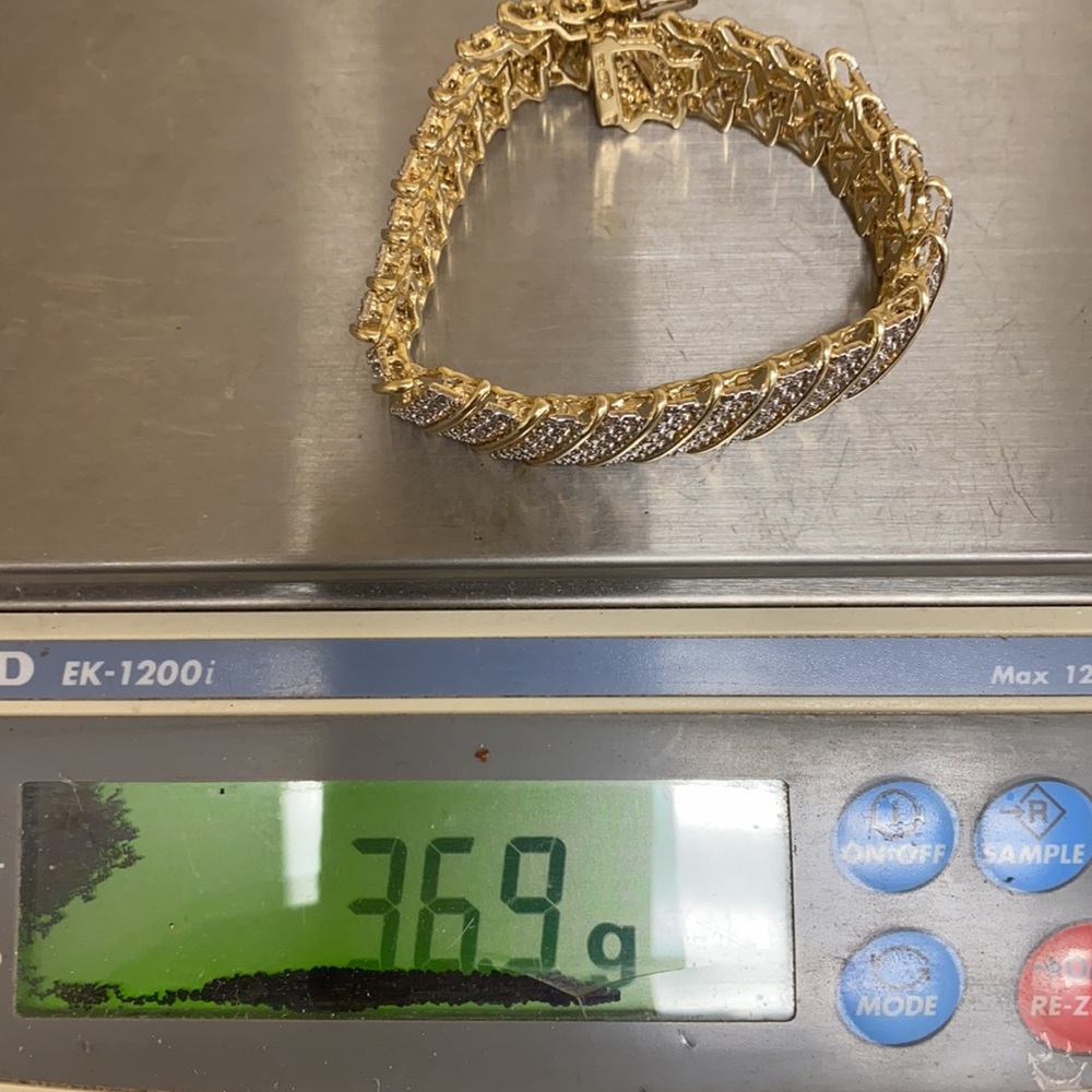 14K Solid Gold Diamonds Bracelet - Picture 6 of 8